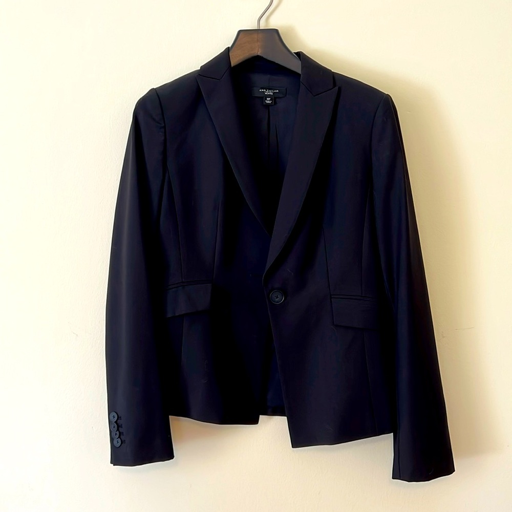 Ann Taylor black suit jacket size 0P. GUC and freshly cleaned.